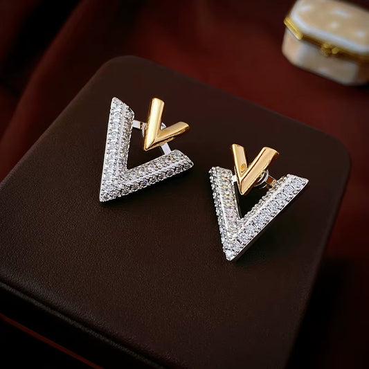 ULIZ Korea New Design Fashion Jewelry Gold Plated Luxury Zircon Letter V Earrings Elegant Women'S Evening Party Accessories